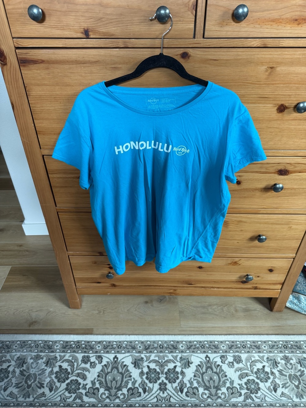 Hard Rock Cafe Turquoise Honolulu Short Sleeve Tee